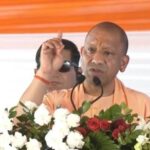 अयोध्या में सीएम योगी का सपा-कांग्रेस पर बड़ा हमला, बोले- ‘हनुमानगढ़ी की सीढ़ियों पर नमाज पढ़ाने का पाप किया’