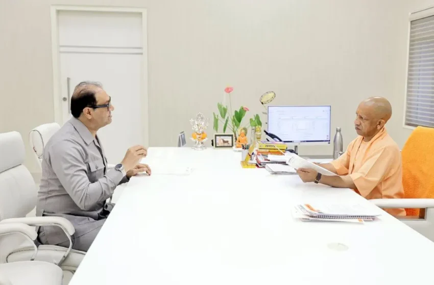  सीएम योगी से मिले पूर्व मंत्री मोहसिन रज़ा, वक्फ संपत्तियों की SIT जांच और विशेष ऑडिट की उठाई मांग