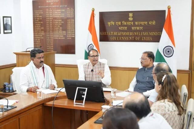 बस्तर के दूरस्थ गांवों को सड़क से जोड़ने की पहल, मुख्यमंत्री विष्णुदेव साय ने PMGSY-IV में विशेष प्रावधान की मांग की