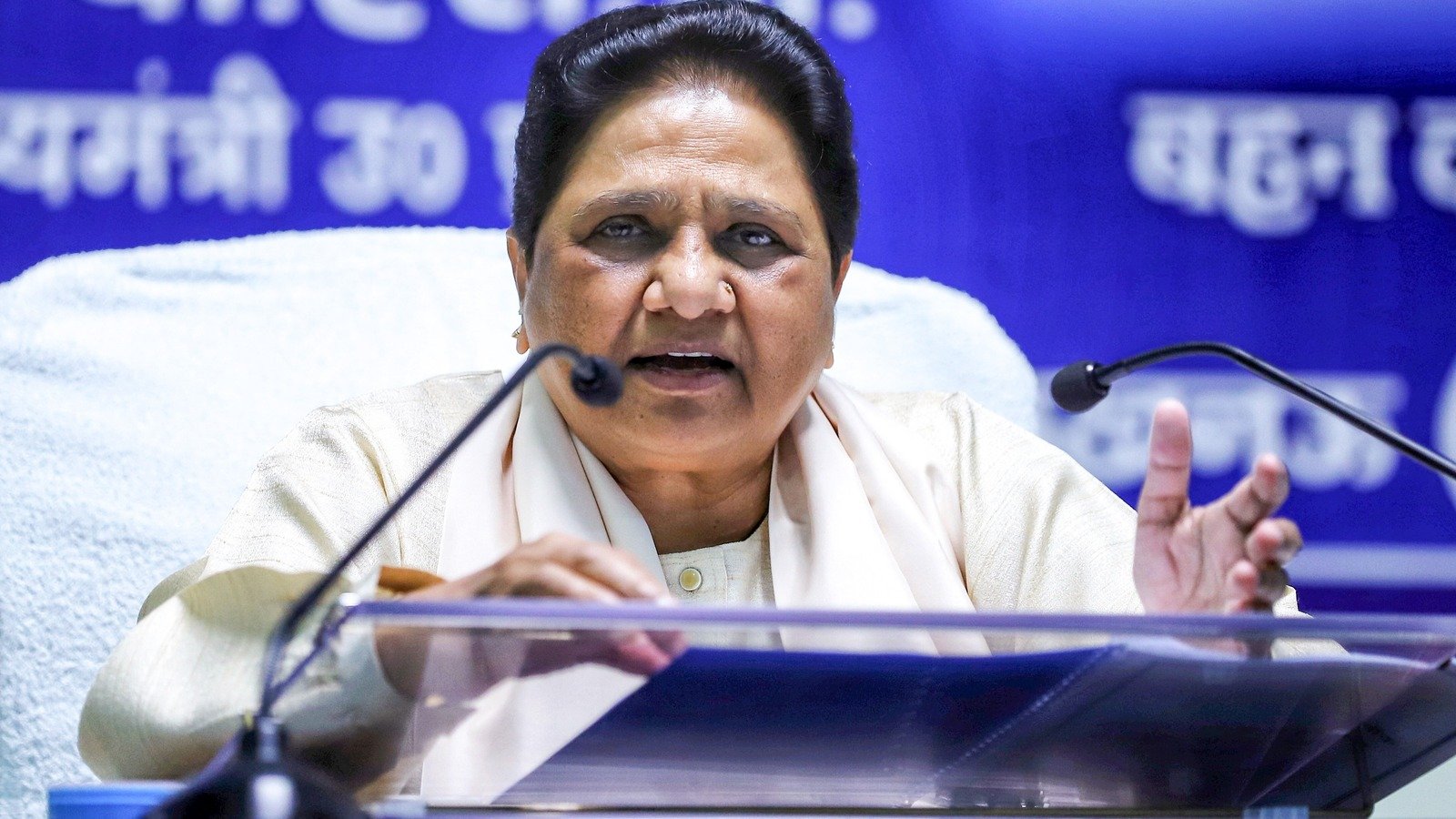 मायावती ने महिला वोटरों को दी नसीहत, ‘लुभावने वादों’ से बचने की अपील; सपा की ₹40 हजार वाली घोषणा पर साधा निशाना?