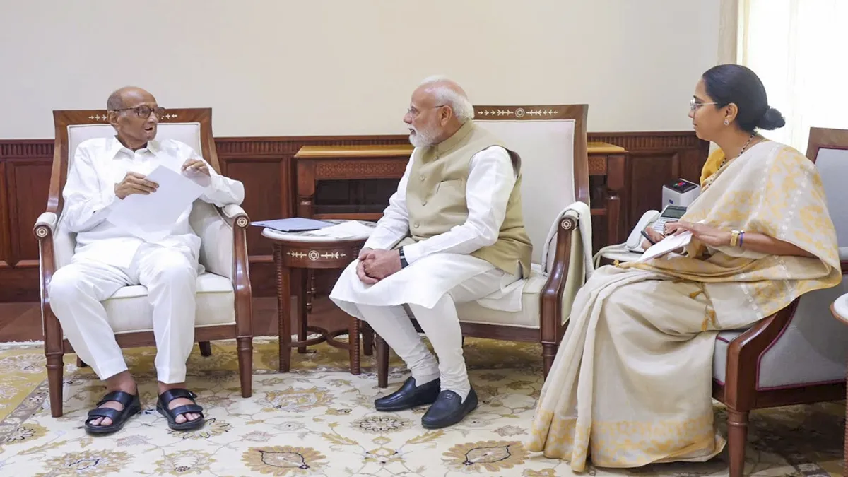 पीएम मोदी से मिले शरद पवार गुट के सभी 8 सांसद, परिसीमन बिल को लेकर तेज हुई सियासी चर्चा