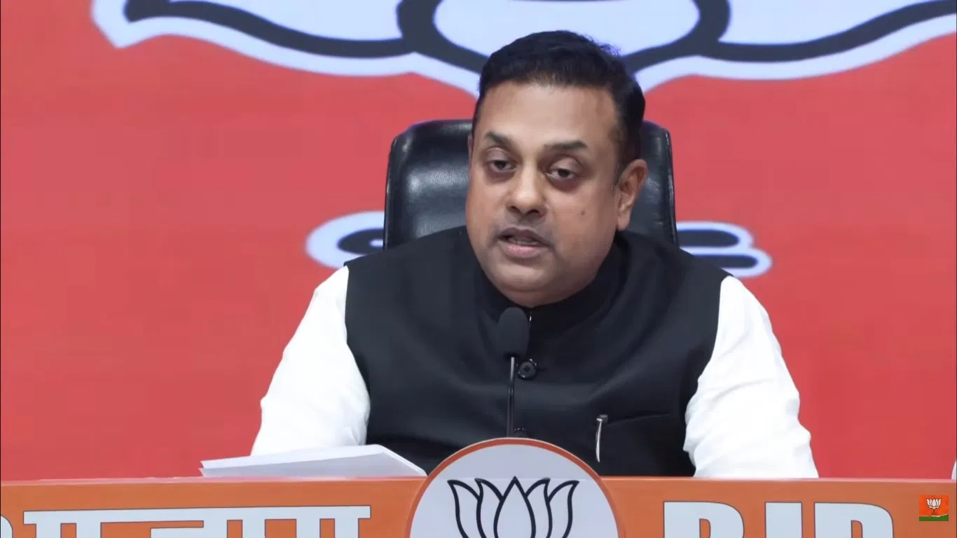 चुनाव आयोग विवाद पर संबित पात्रा का राहुल गांधी पर हमला, बोले- बीजेपी की मदद ज्ञानेश नहीं, गणेश जी कर रहे हैं